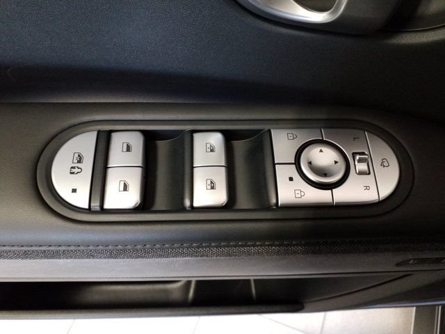 Certified 2024 Hyundai Ioniq 5 Limited AWD/4WD image 11
