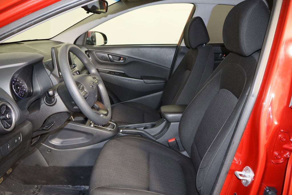 Used 2022 Hyundai Kona SEL w/ Cargo Package image 16