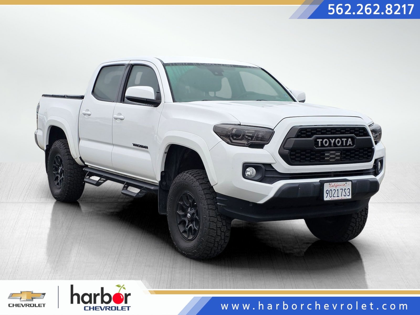 Used 2021 Toyota Tacoma SR5 w/ Blackout Package (TMS)