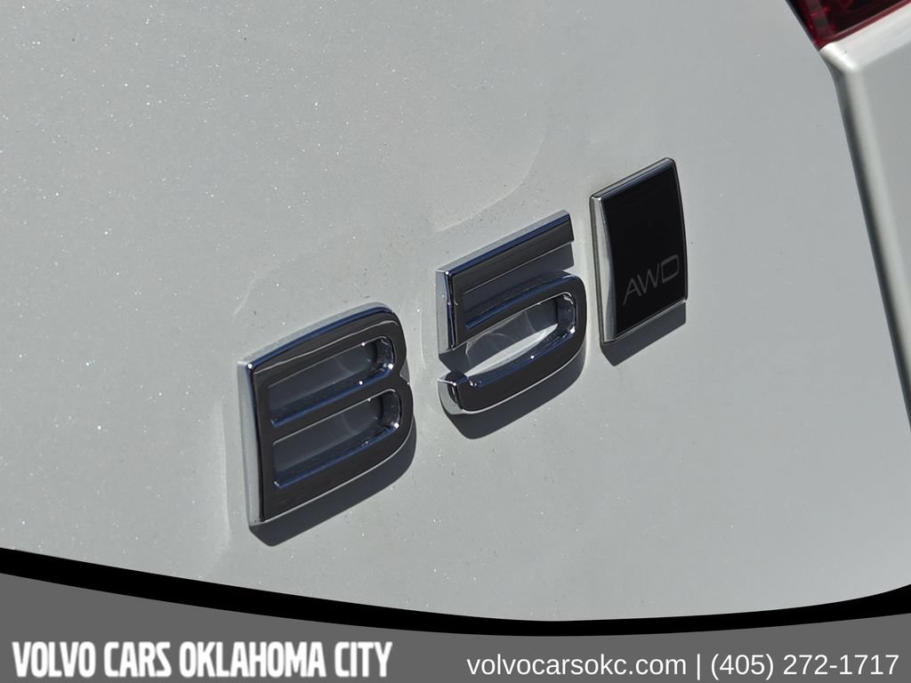 Used 2026 Volvo XC40 B5 Ultra w/ Protection Package Premier AWD/4WD image 10