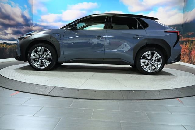 Used 2023 Subaru Solterra AWD image 5
