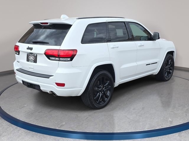 Used 2019 Jeep Grand Cherokee Altitude AWD/4WD image 6