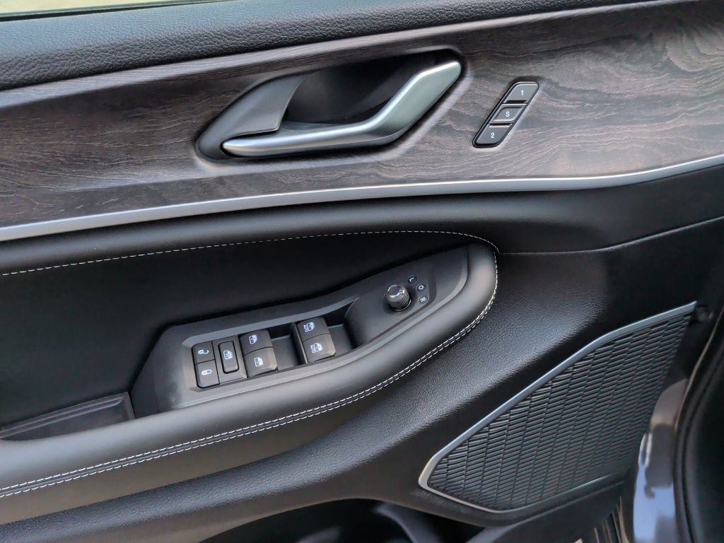 New 2026 Jeep Grand Cherokee Limited AWD/4WD image 12