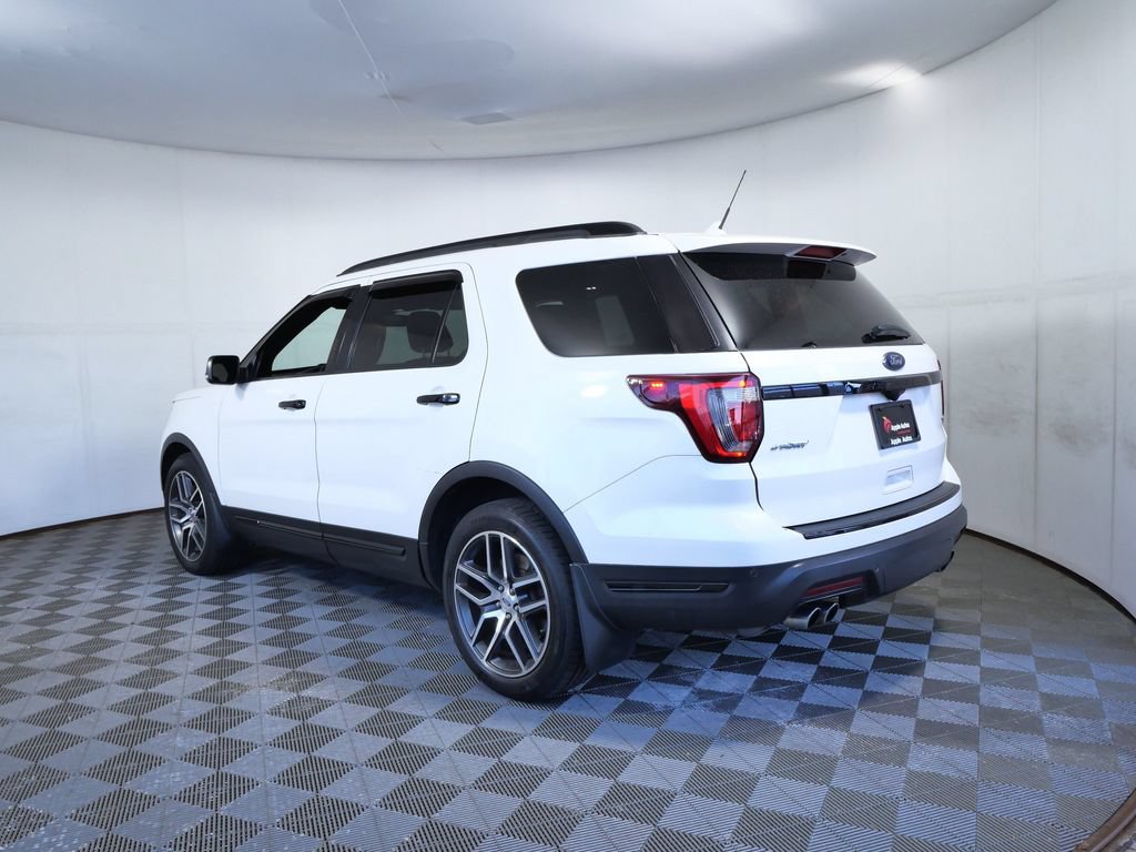 Used 2018 Ford Explorer Sport w/ Equipment Group 401A AWD/4WD image 4