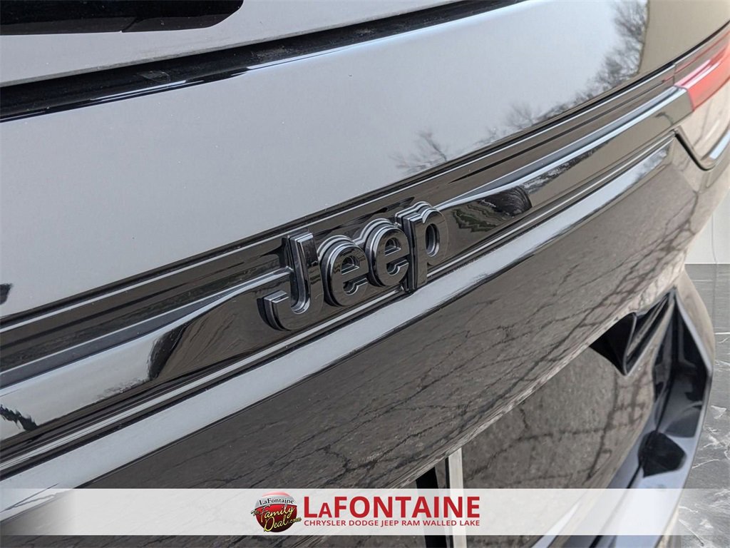 Certified 2024 Jeep Grand Cherokee Altitude image 9