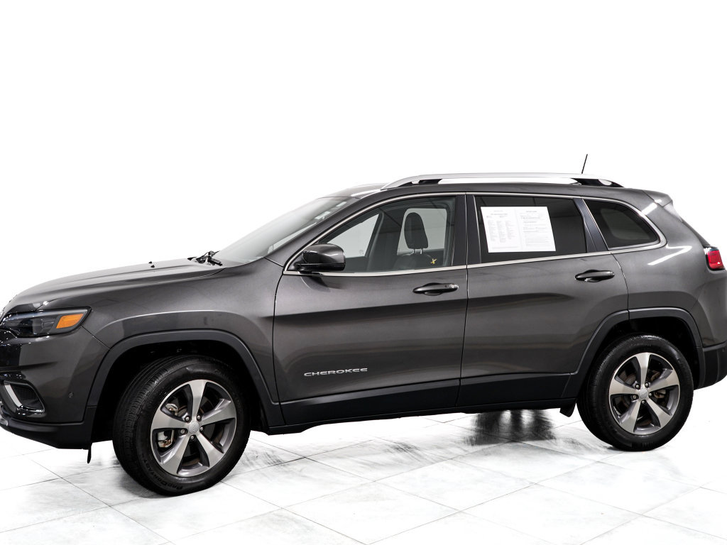 Certified 2021 Jeep Cherokee Limited w/ Elite Package AWD/4WD image 4