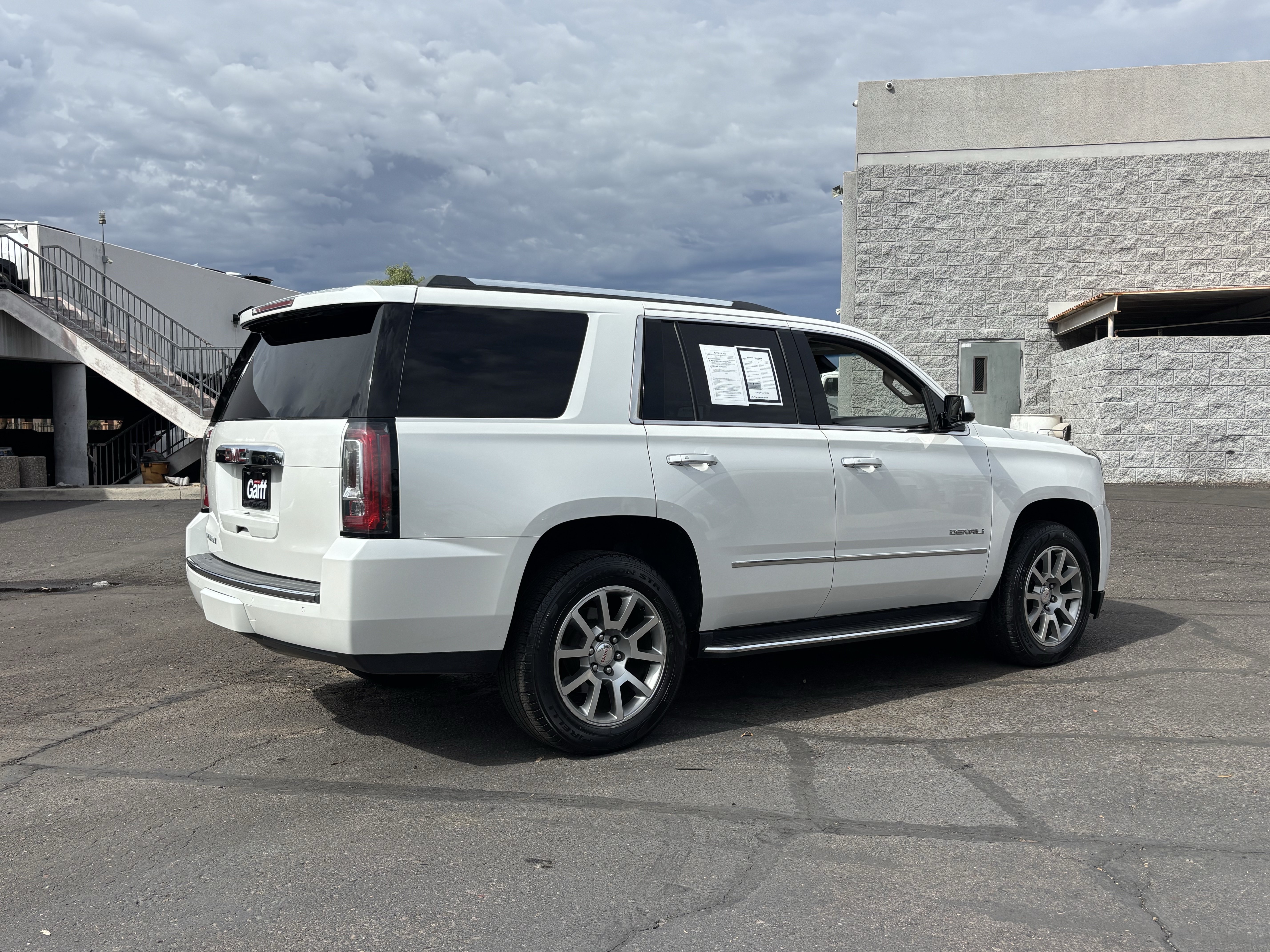 Used 2018 GMC Yukon Denali w/ Open Road Package AWD/4WD image 3