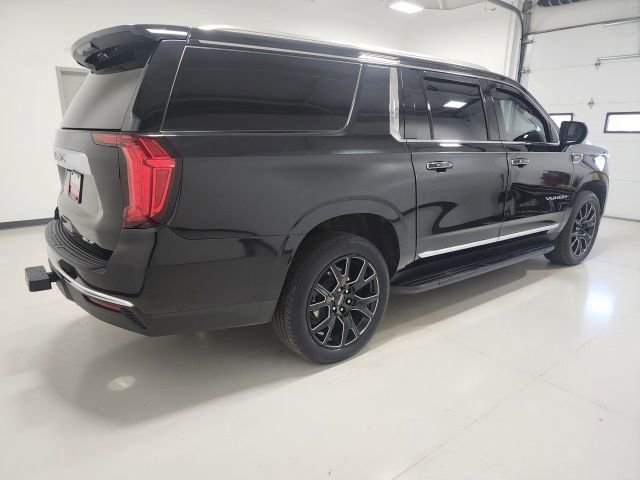 Used 2023 GMC Yukon XL SLT AWD/4WD image 12