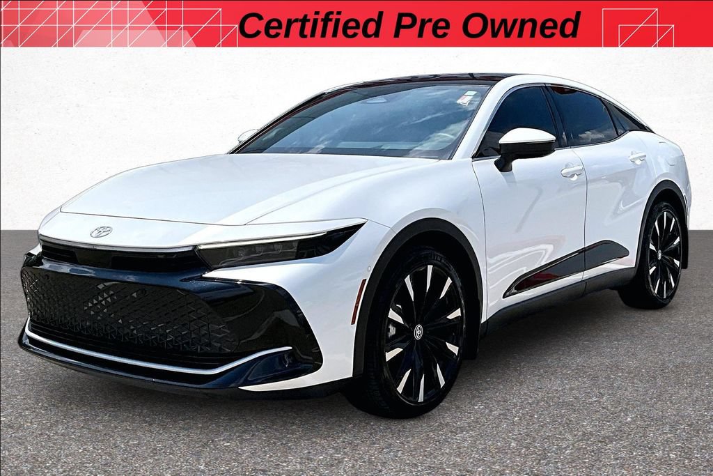 Certified 2025 Toyota Crown Platinum AWD/4WD image 6