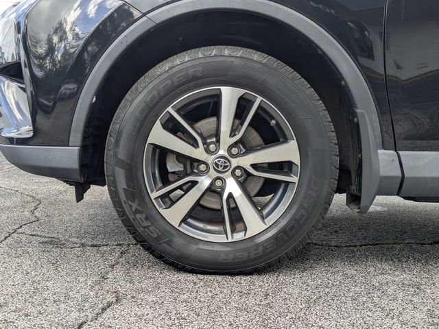 Used 2017 Toyota RAV4 XLE AWD/4WD image 31
