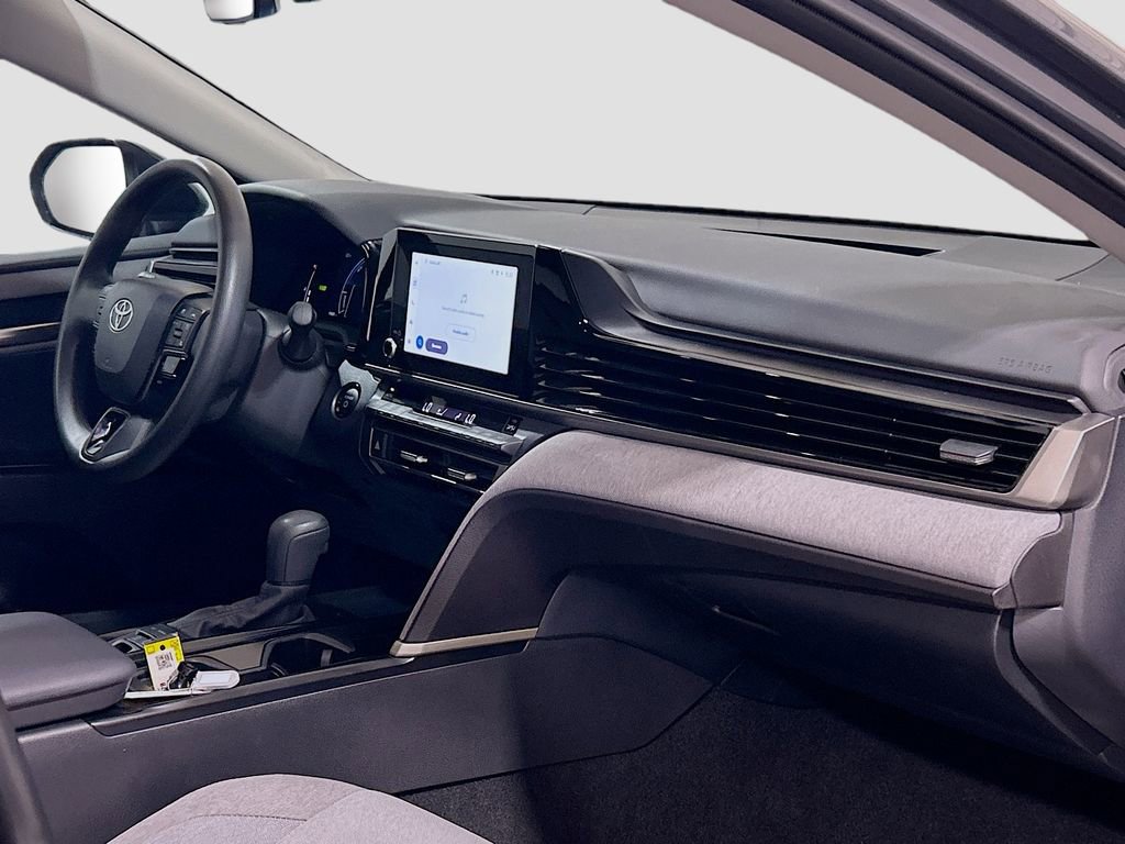 Used 2025 Toyota Camry LE w/ Convenience Package FWD image 25