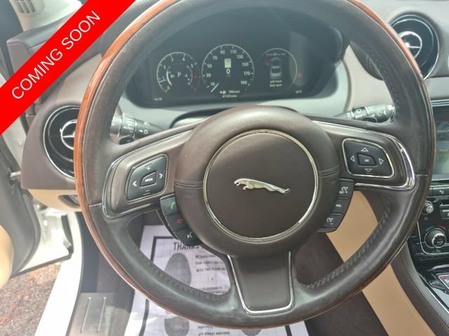 Used 2016 Jaguar XJ R-Sport RWD image 14