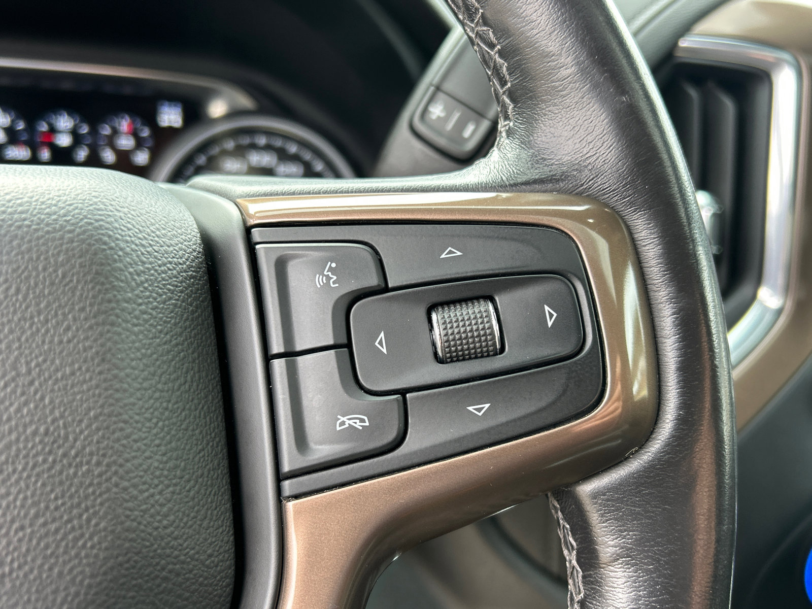 Used 2022 Chevrolet Silverado 2500 High Country image 14