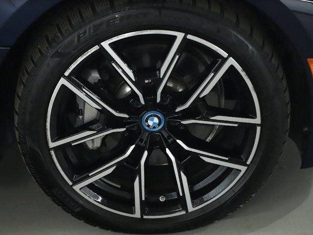 Certified 2023 BMW i4 eDrive40 w/ M Sport Package image 11
