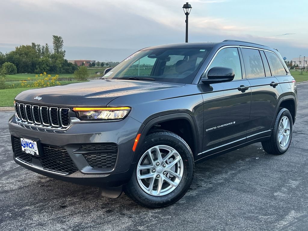 New 2025 Jeep Grand Cherokee Laredo X w/ Luxury Tech Group I image 38
