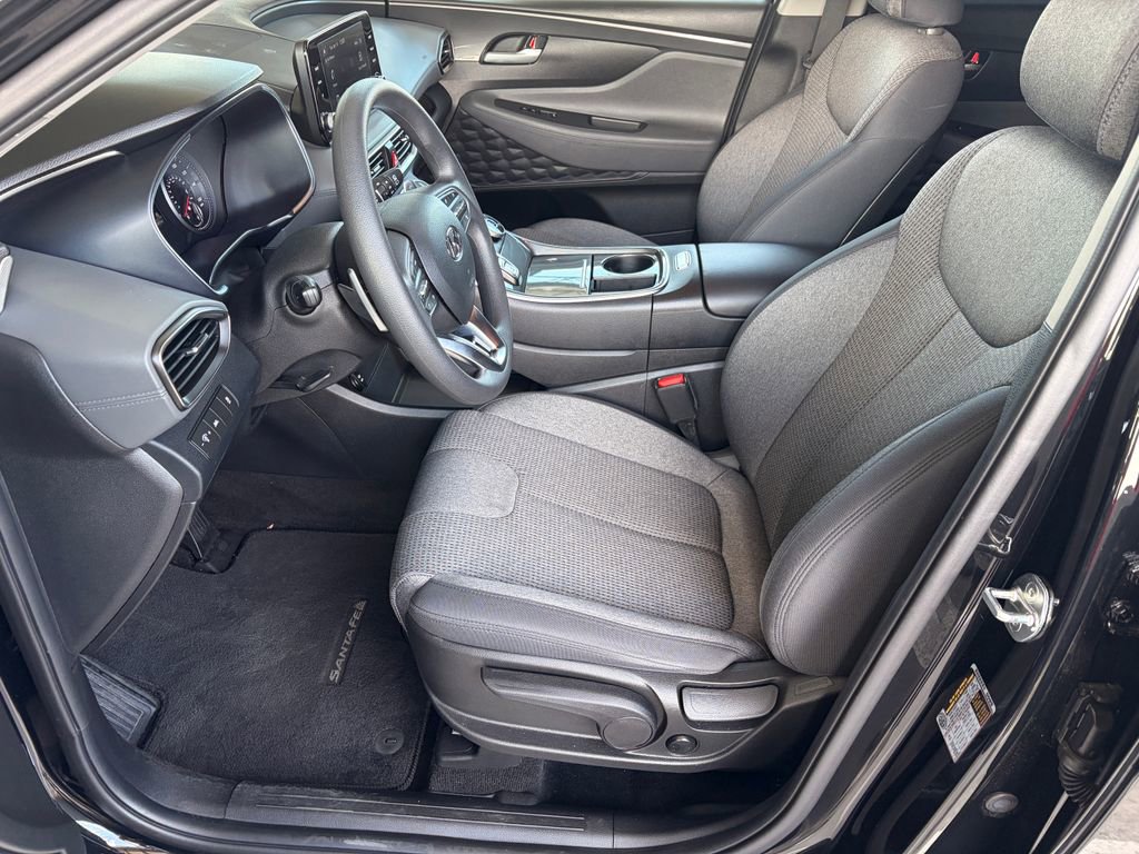 Used 2023 Hyundai Santa Fe SE AWD/4WD image 9