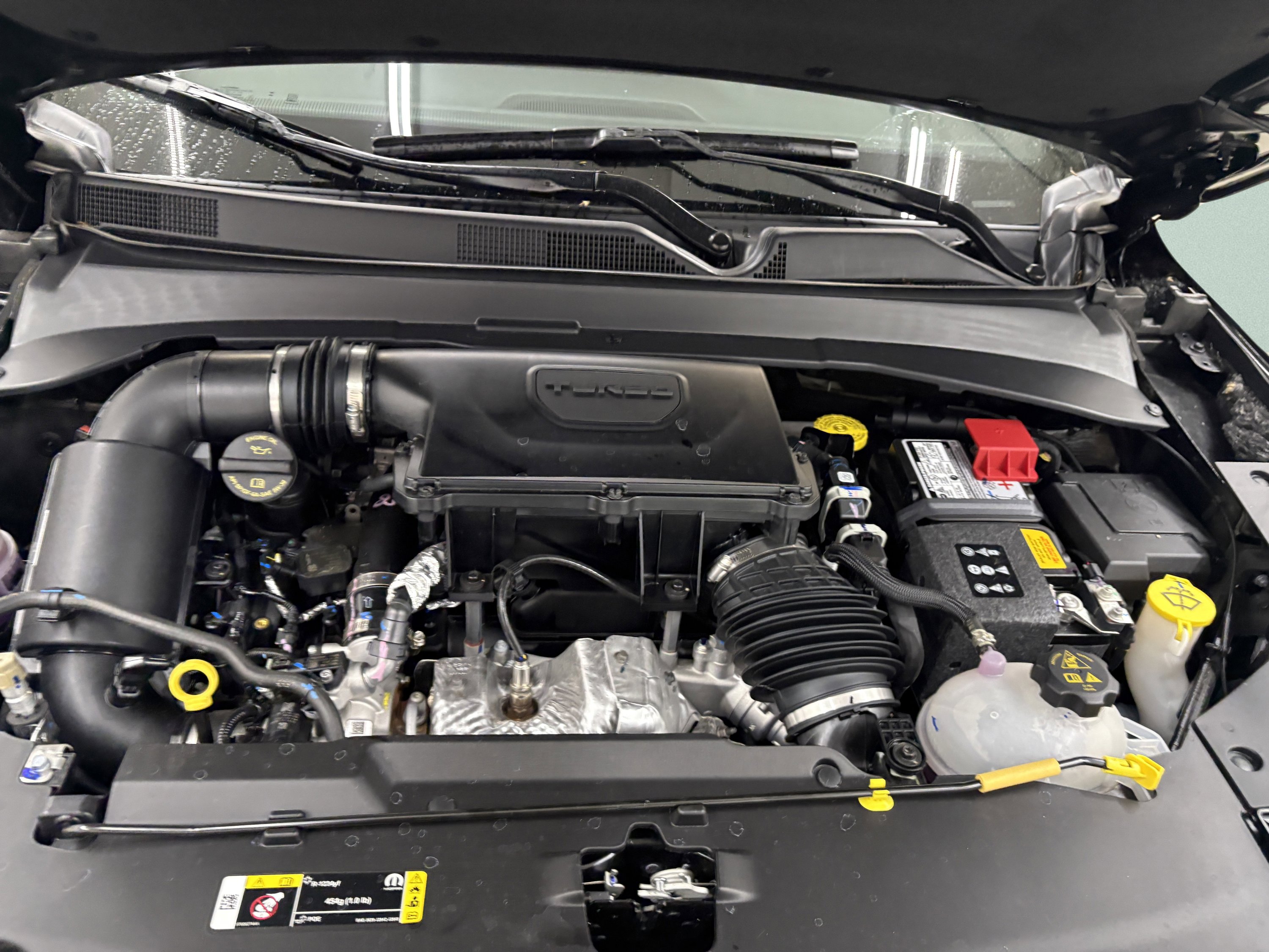 Used 2024 Jeep Compass Latitude image 8