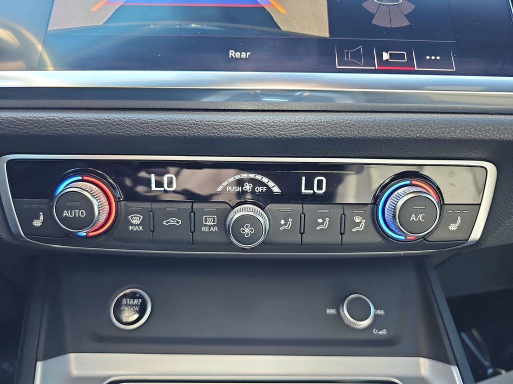 Used 2021 Audi Q3 2.0T Premium w/ Convenience Package image 28