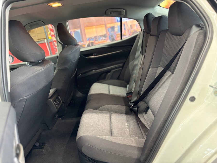 Used 2025 Toyota Camry LE FWD image 12