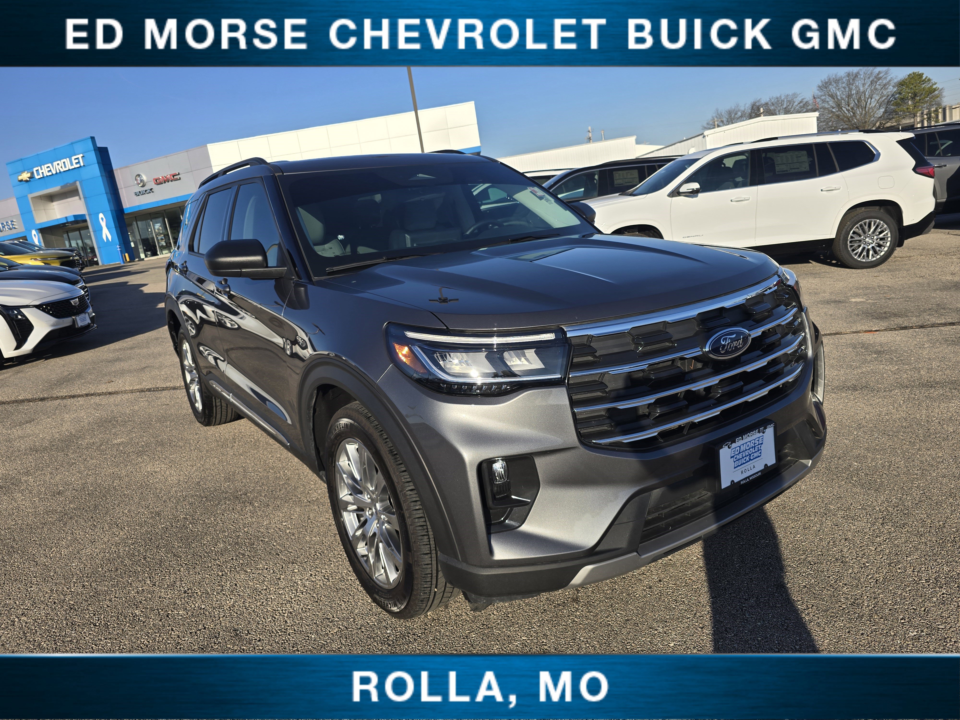 Used 2025 Ford Explorer Active w/ Active Comfort Package image 1