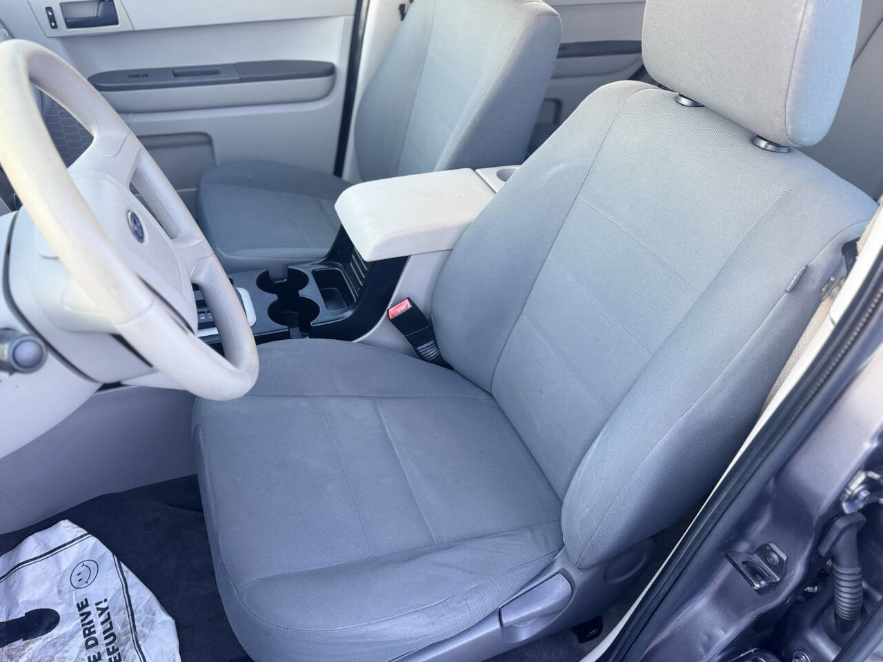 Used 2009 Ford Escape XLS image 9