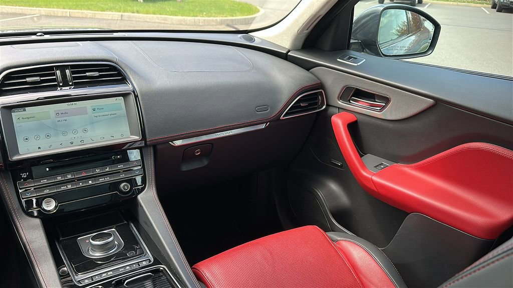 Used 2020 Jaguar F-PACE Checkered Flag AWD/4WD image 24