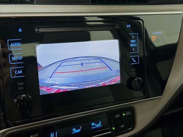 Used 2018 Toyota Corolla LE image 14