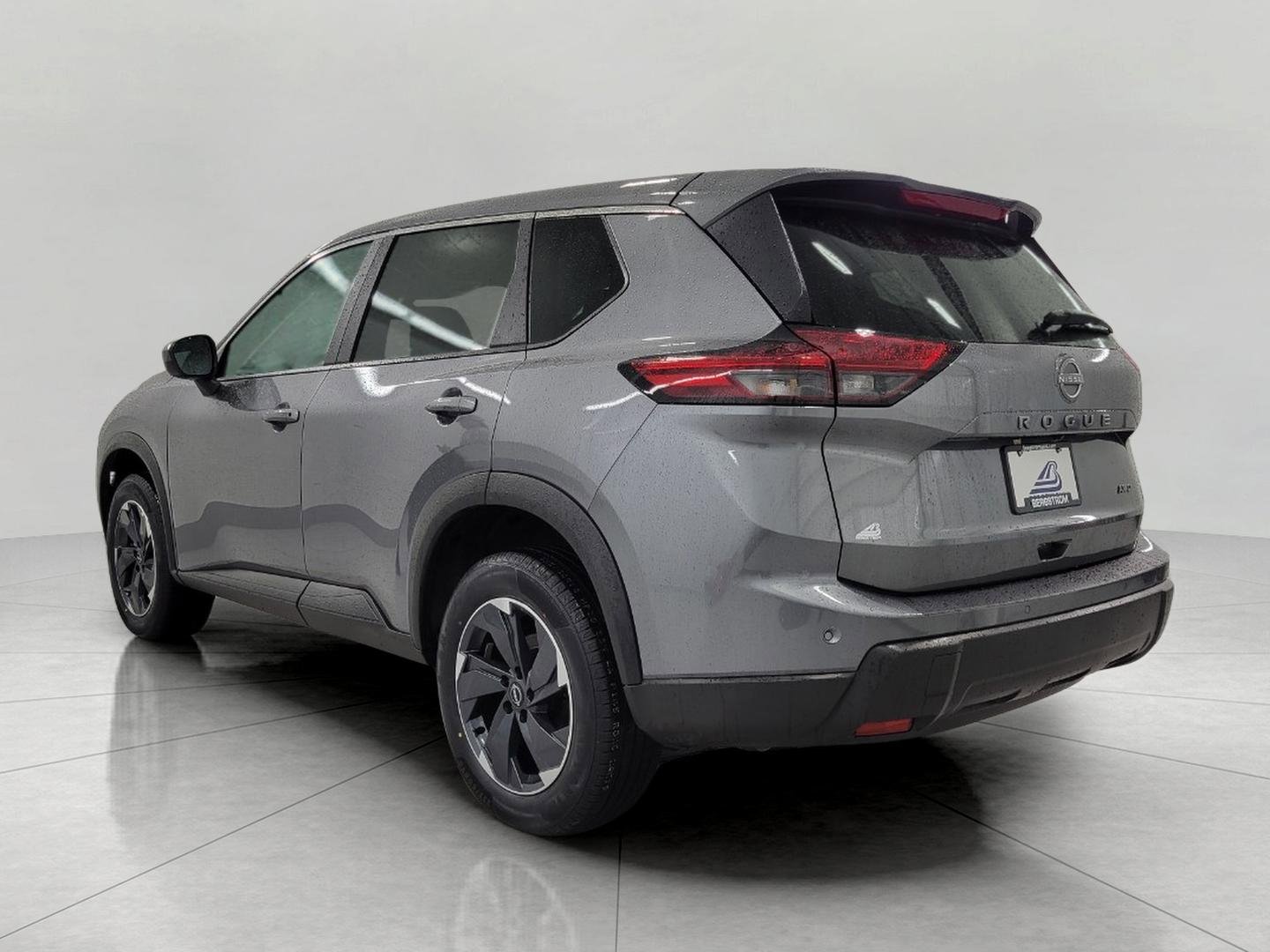 Used 2025 Nissan Rogue SV AWD/4WD image 21