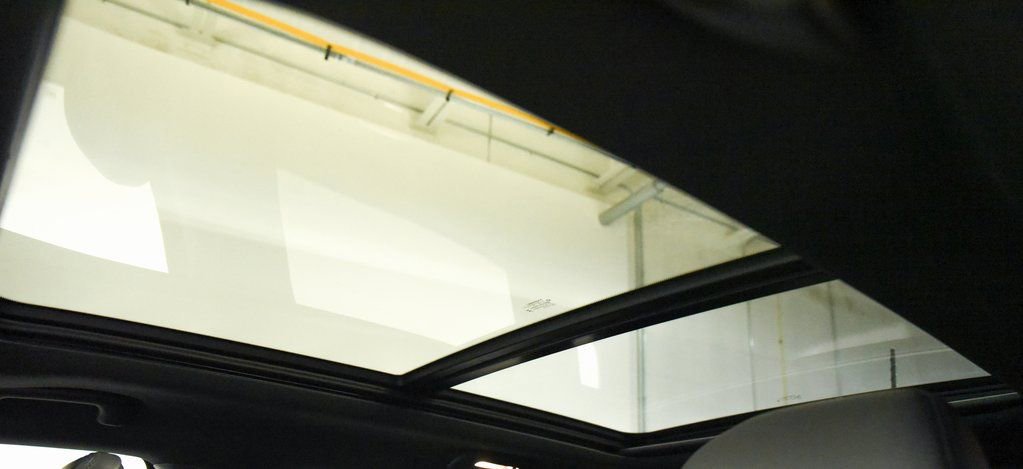 Used 2024 Jeep Compass Limited w/ Sun and Sound Group image 29