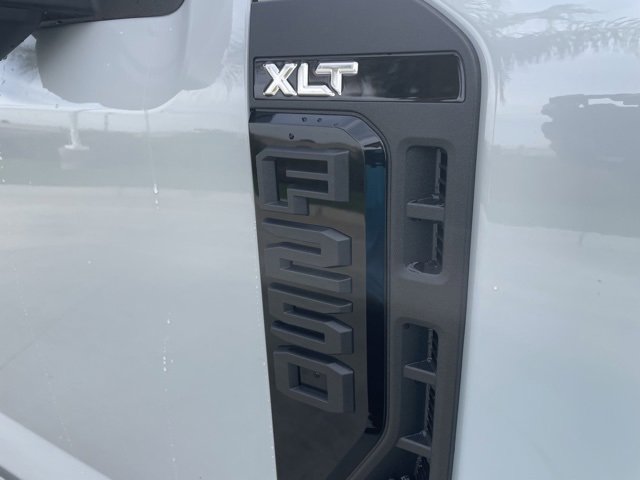 New 2026 Ford F250 XLT w/ XLT Premium Package image 31