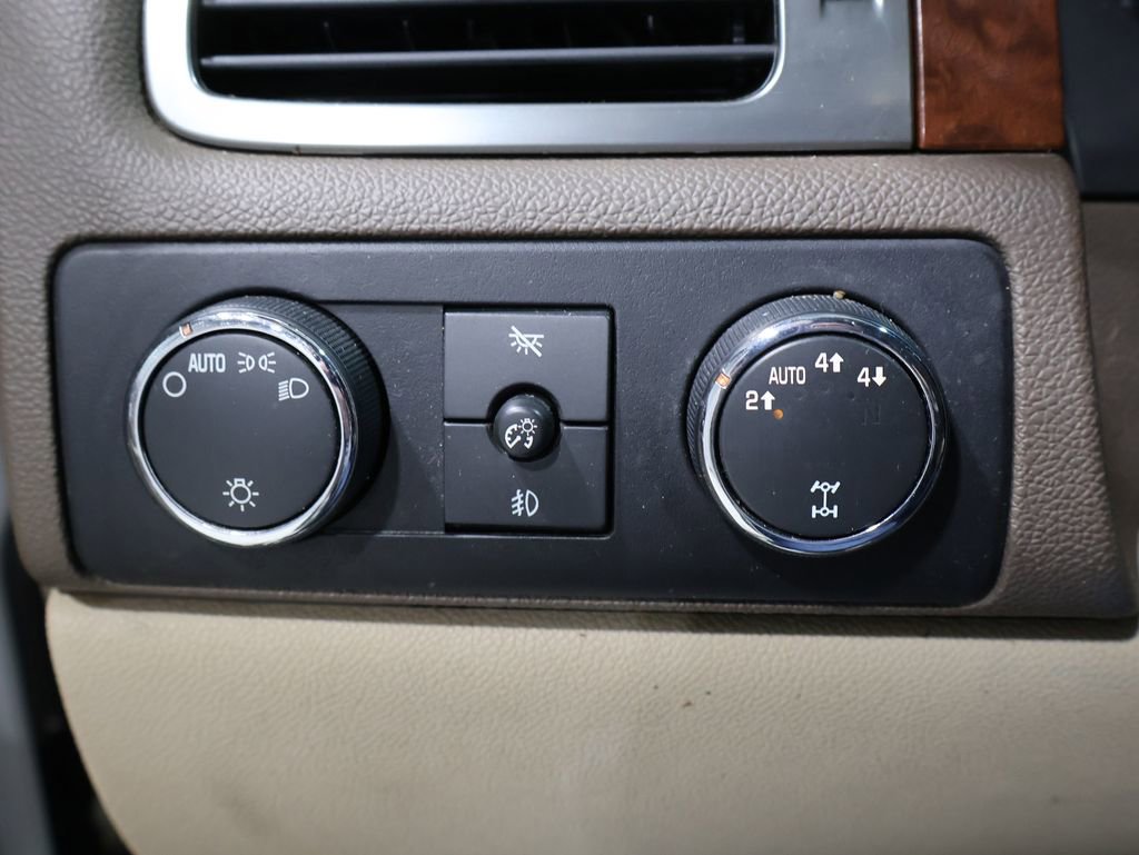 Used 2007 GMC Yukon SLT w/ SLT Preferred Equipment Group image 28