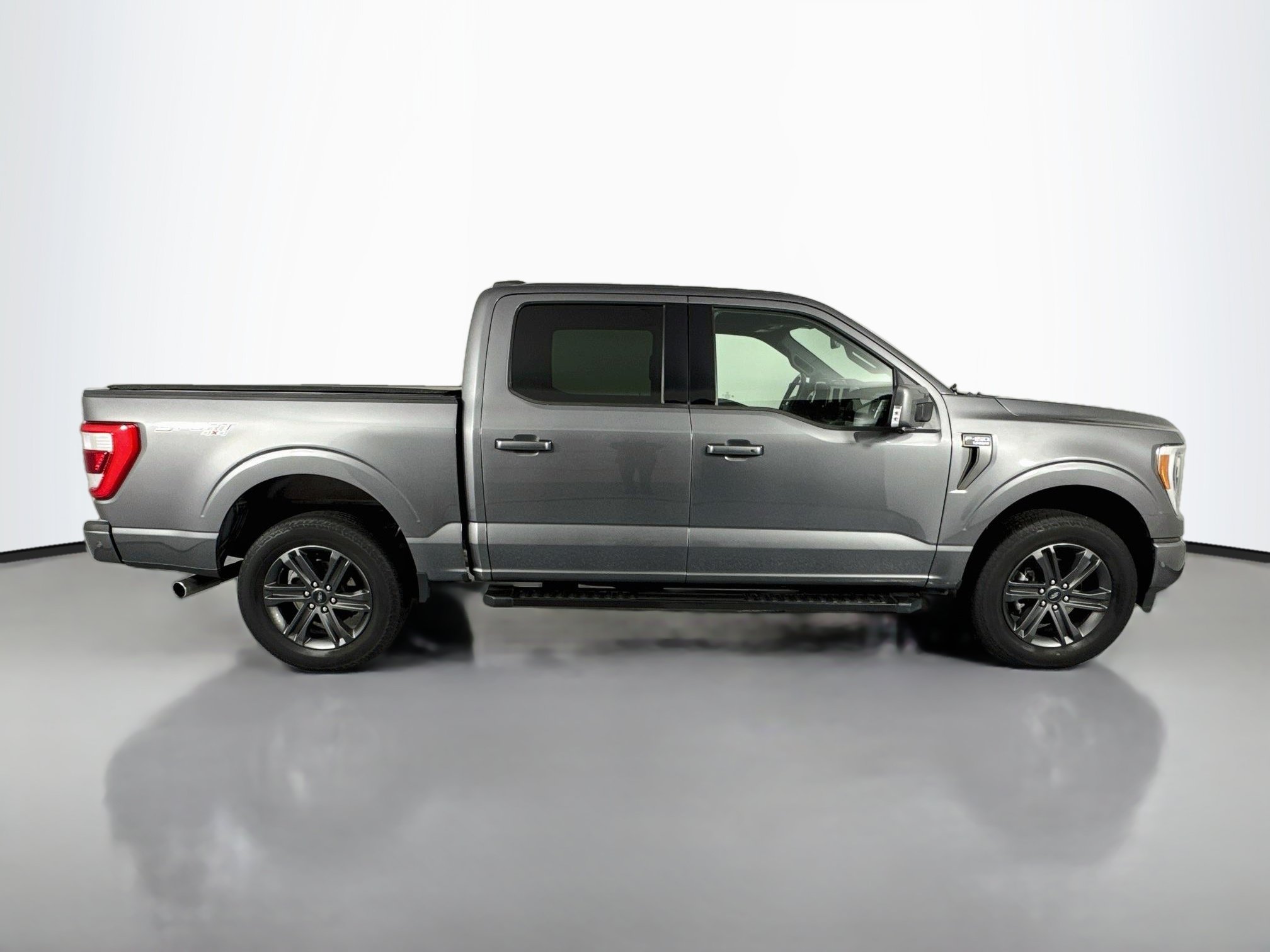 Used 2023 Ford F150 Lariat w/ Equipment Group 502A High AWD/4WD image 4