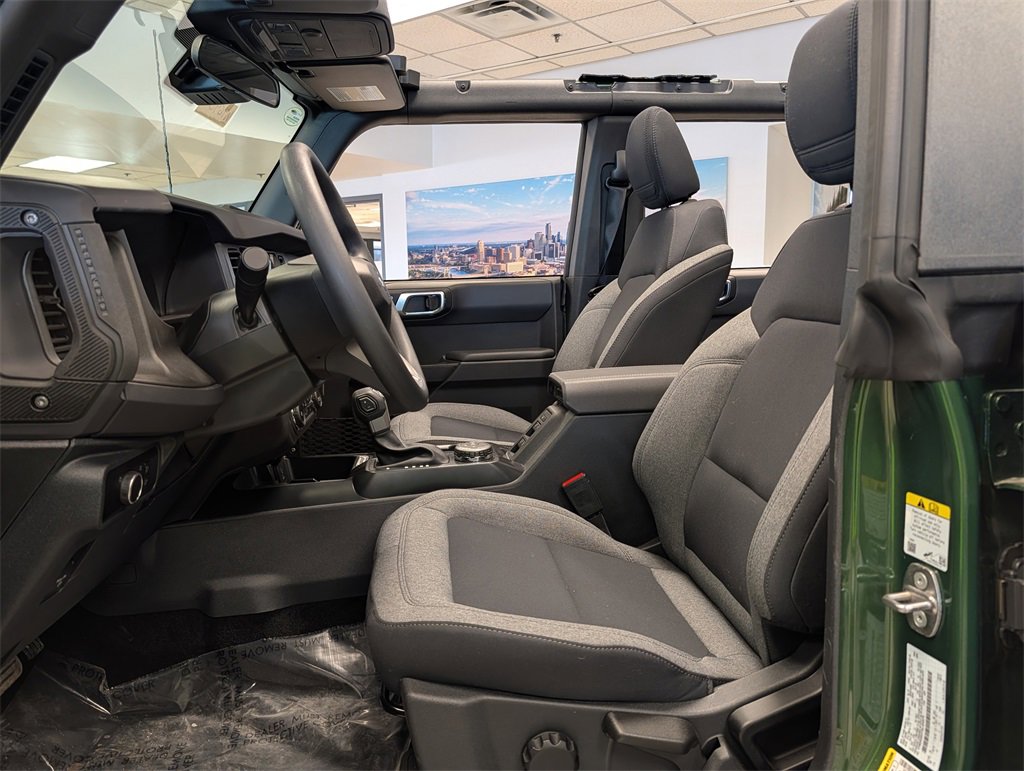 New 2025 Ford Bronco 4-Door image 19