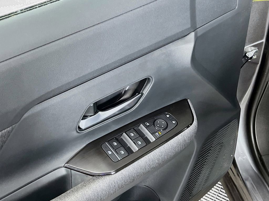 New 2026 Nissan Kicks SV AWD/4WD image 15