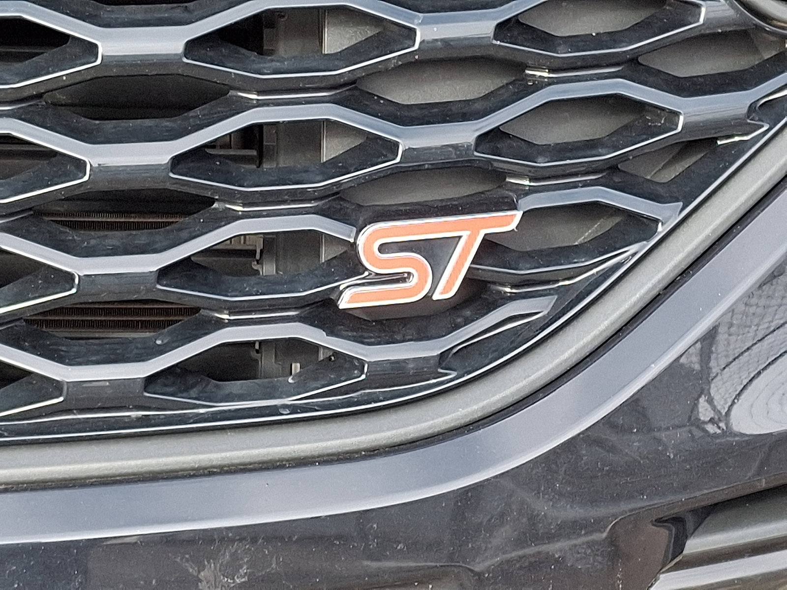 Certified 2020 Ford Explorer ST w/ Premium Technology Package image 4