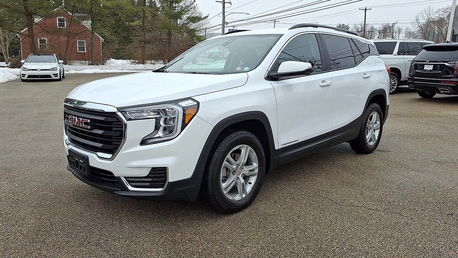 Certified 2023 GMC Terrain SLE w/ Driver Convenience Package image 5