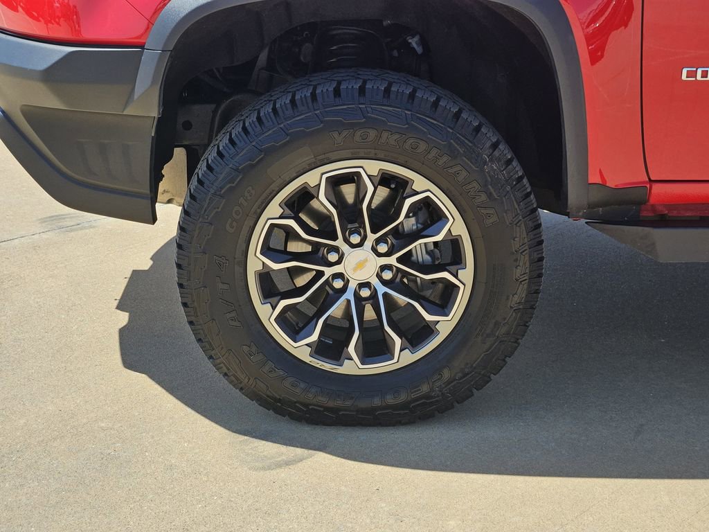Used 2018 Chevrolet Colorado ZR2 AWD/4WD image 16