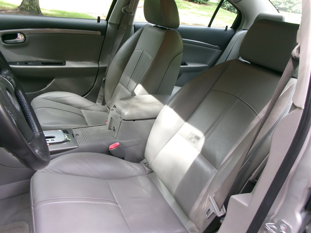 Used 2009 Saturn Aura XR image 15