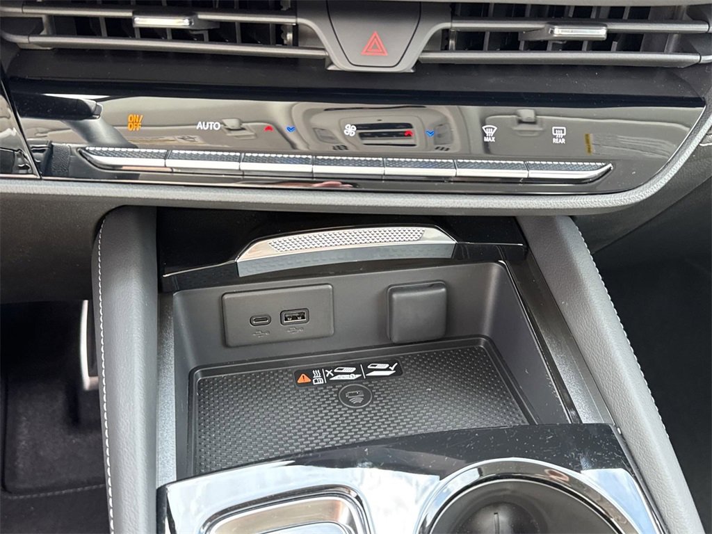 New 2025 Buick Envision Sport Touring image 17