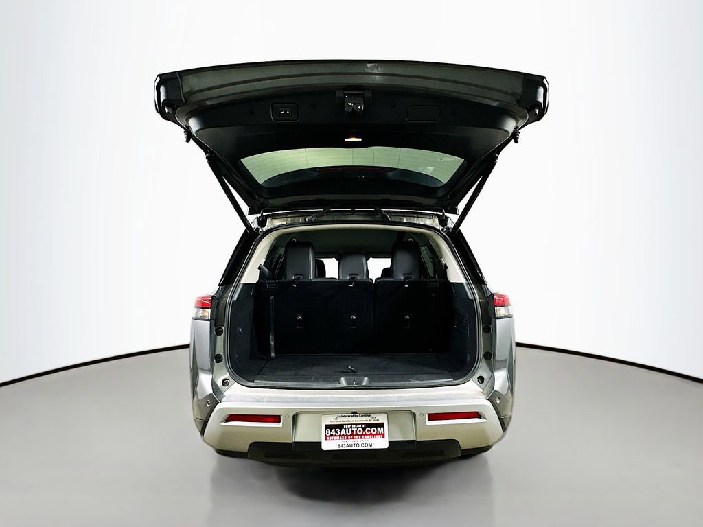 Used 2024 Nissan Pathfinder SL image 38