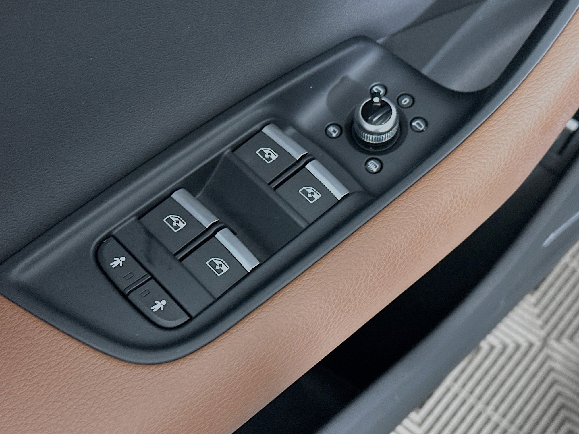 Used 2020 Audi Q7 3.0T Prestige image 18