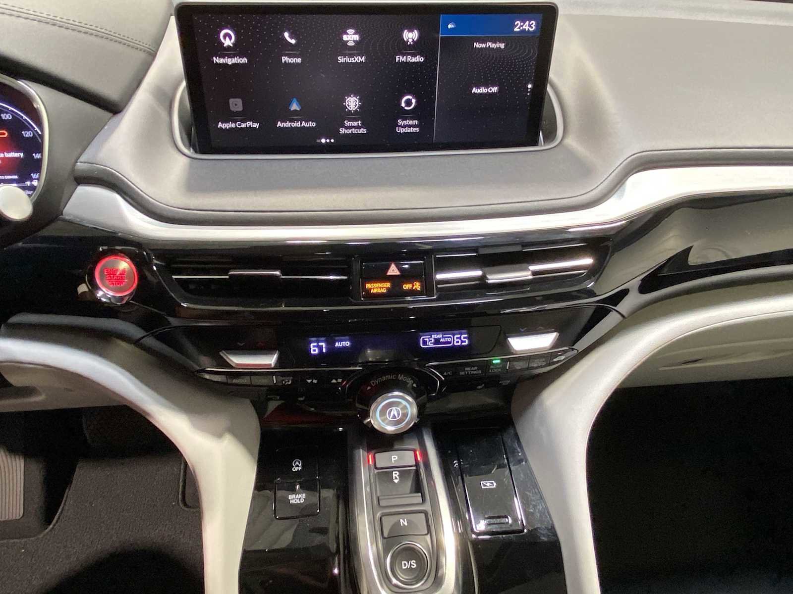 Used 2023 Acura MDX SH-AWD w/ Technology Package image 16