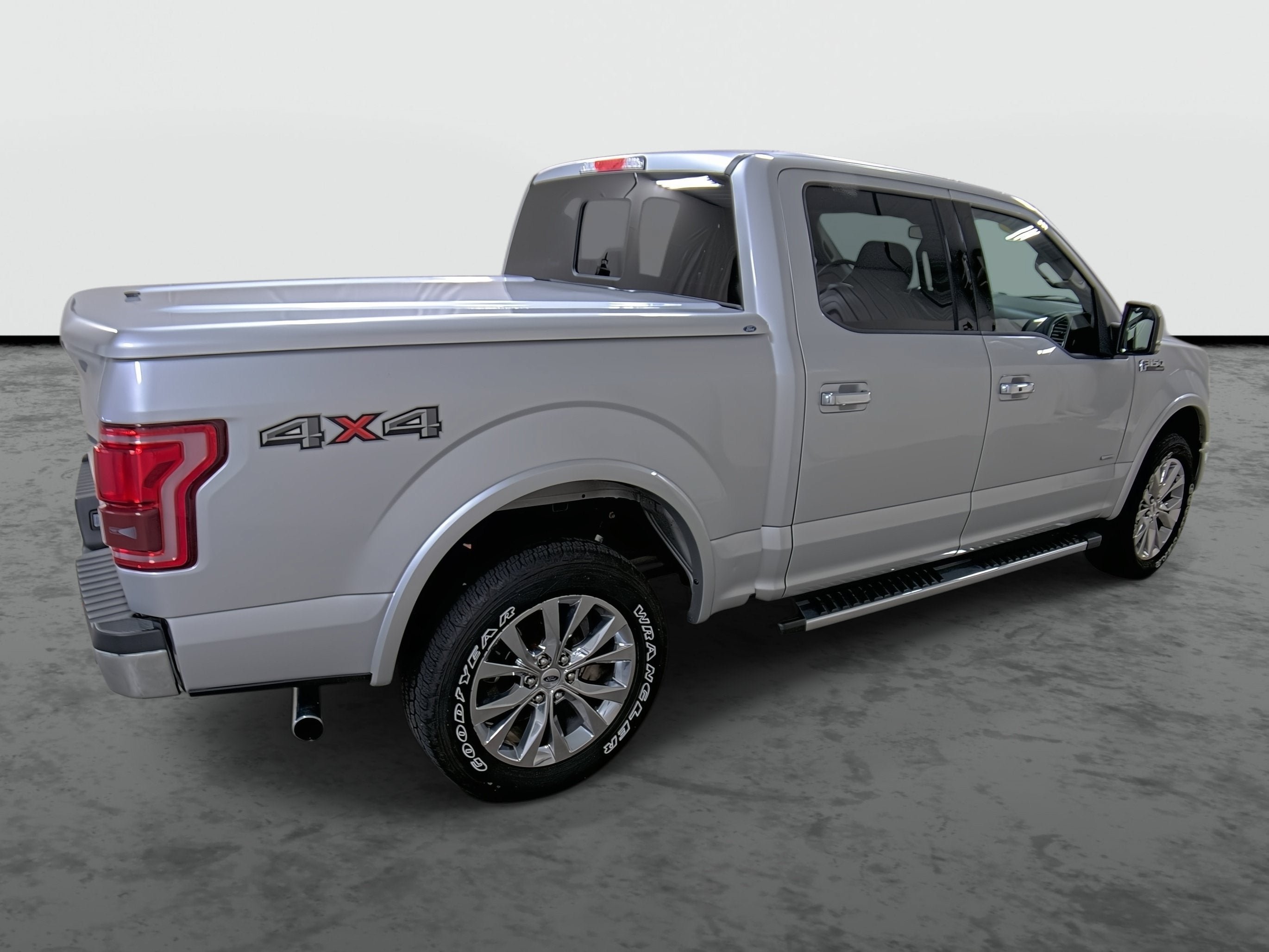 Used 2016 Ford F150 Lariat w/ Equipment Group 502A Luxury AWD/4WD image 4