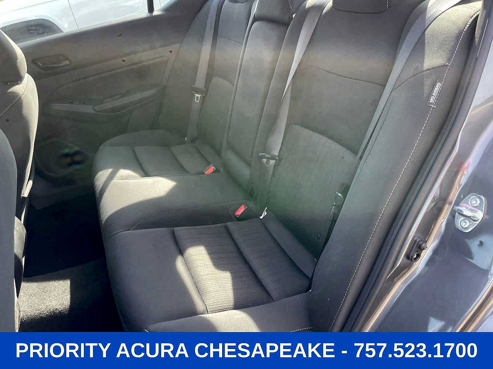 Used 2025 Nissan Altima 2.5 SV FWD image 19