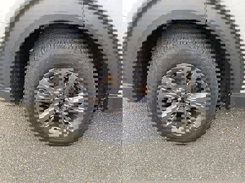 Certified 2022 Ford Explorer XLT w/ Equipment Group 202A image 14