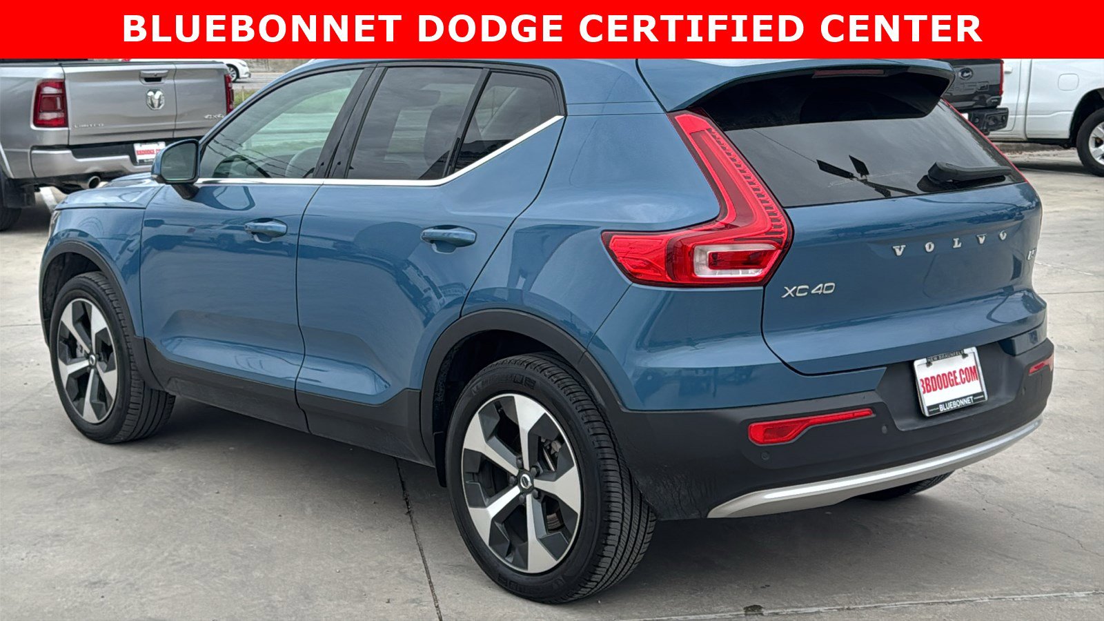 Used 2023 Volvo XC40 B5 Plus w/ Protection Package Premier image 7