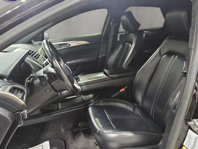 Used 2020 Lincoln MKZ w/ Convenience Package image 10