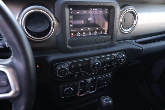 Used 2021 Jeep Wrangler Unlimited Sahara w/ Cold Weather Group AWD/4WD image 15