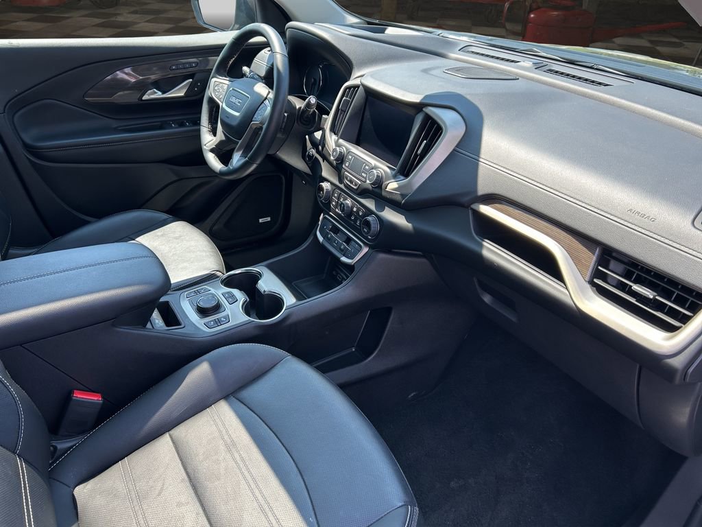 Certified 2024 GMC Terrain Denali w/ Denali Premium Package image 15