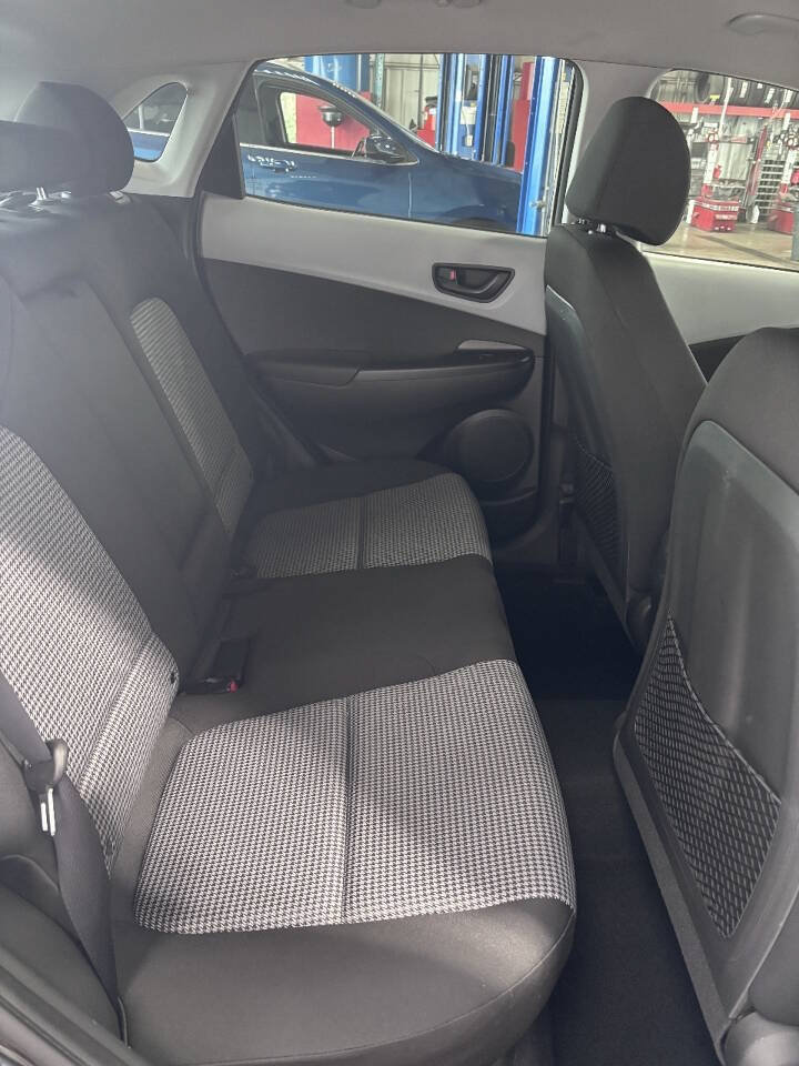 Used 2020 Hyundai Kona SE AWD/4WD image 8